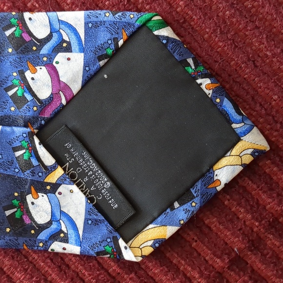 Carlton Cards Christmas Silk Tie - Picture 4 of 5